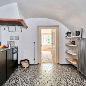 Modern kitchenette