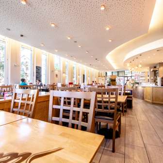 Indoor café