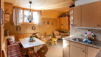 Eat-in kitchen