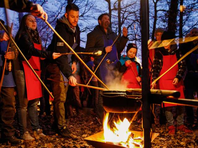 Chäs Paradies – Waldfondue – Erlebnis Käserei