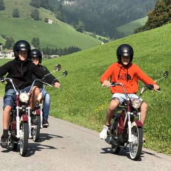 dreiergruppe mit Töffli