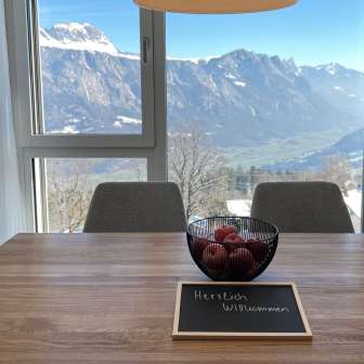 Essbereich mit Aussicht