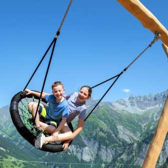 Sportbahnen Elm Schaukel