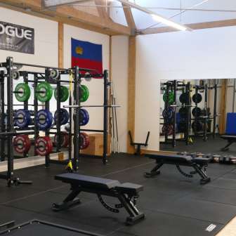 Fitness- und Freihantel-Bereich