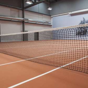 Tennishalle in der alten Spinnerei