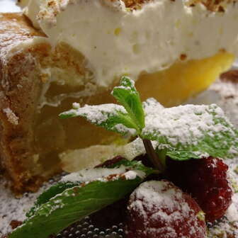 Apple cider cake