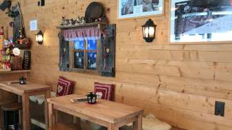 Cosy, Alpine-style bar with hut flair