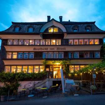 Rössli at night