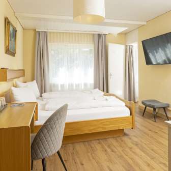 Familienzimmer im Hotel Falknerei Galina