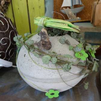 Concrete ball by Regis.Creativ.Art