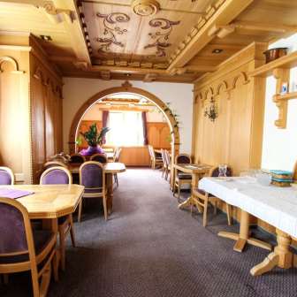 Breakfast room