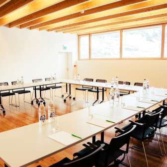 Bright plenary room in the seminar hotel Lihn