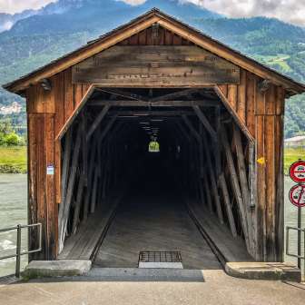 Eingang zur Alten Rheinbrücke aus Holz