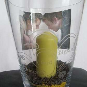 Personalisiertes Glas mit Kerze